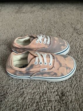 Vans Oldskool Kids Tie-Dye Low-Top Sneakers in Peach and Gray SZ 9